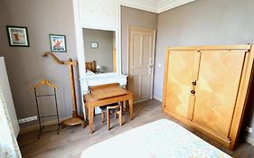 Le Bercail : Apt avec balcon et parking, vue phare!